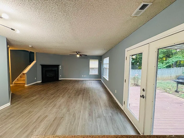 10304 Haddington Dr NW — Photo 7