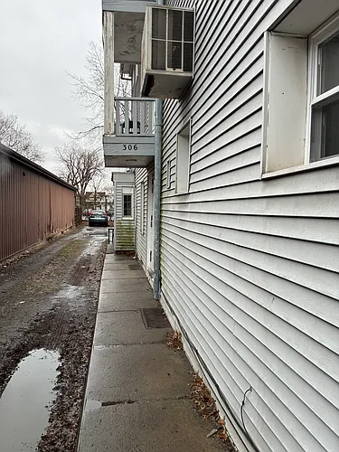 306 Wyoming Ave #D Photo 1