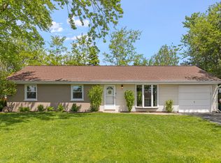 1002 Juniper Ln, Darien, IL