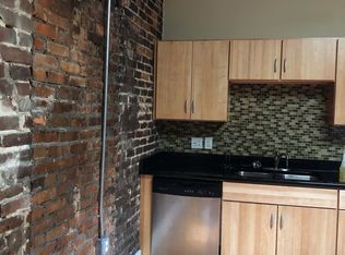 126 W Washington St #206, Suffolk, VA 23434