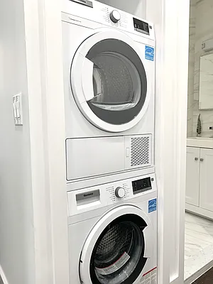 Rented by Bohemia Realty Group | media 12