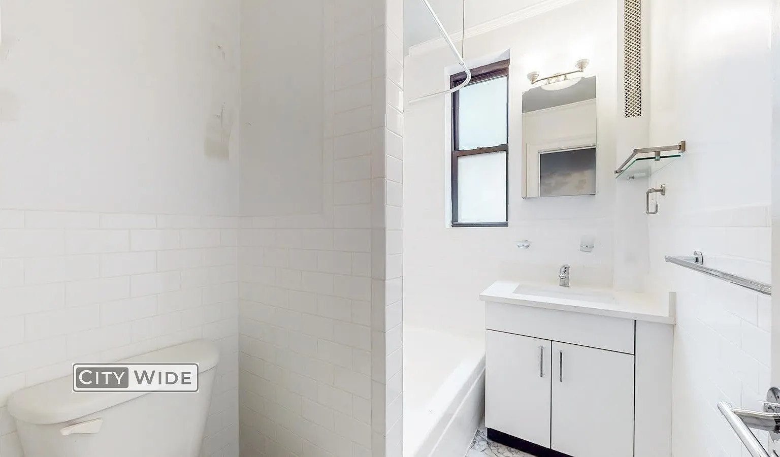 71 West 12th Street — Photo 4