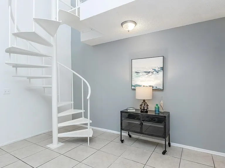 Urban Place Apartments — Photo 46