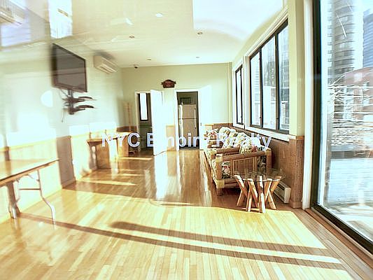 2nd image of 301 E 38th St APT 4D