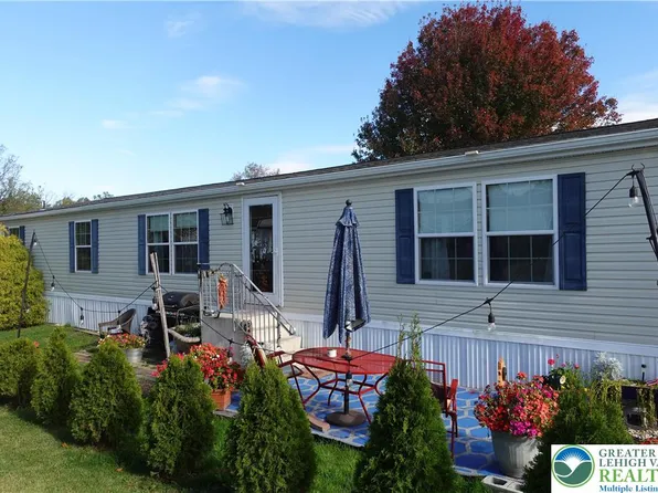 59 Mansfield Dr, Macungie, PA 18062