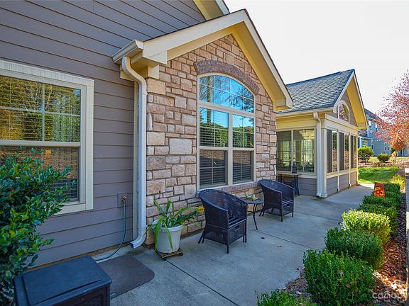 2nd image of 1430 Somersby Cir