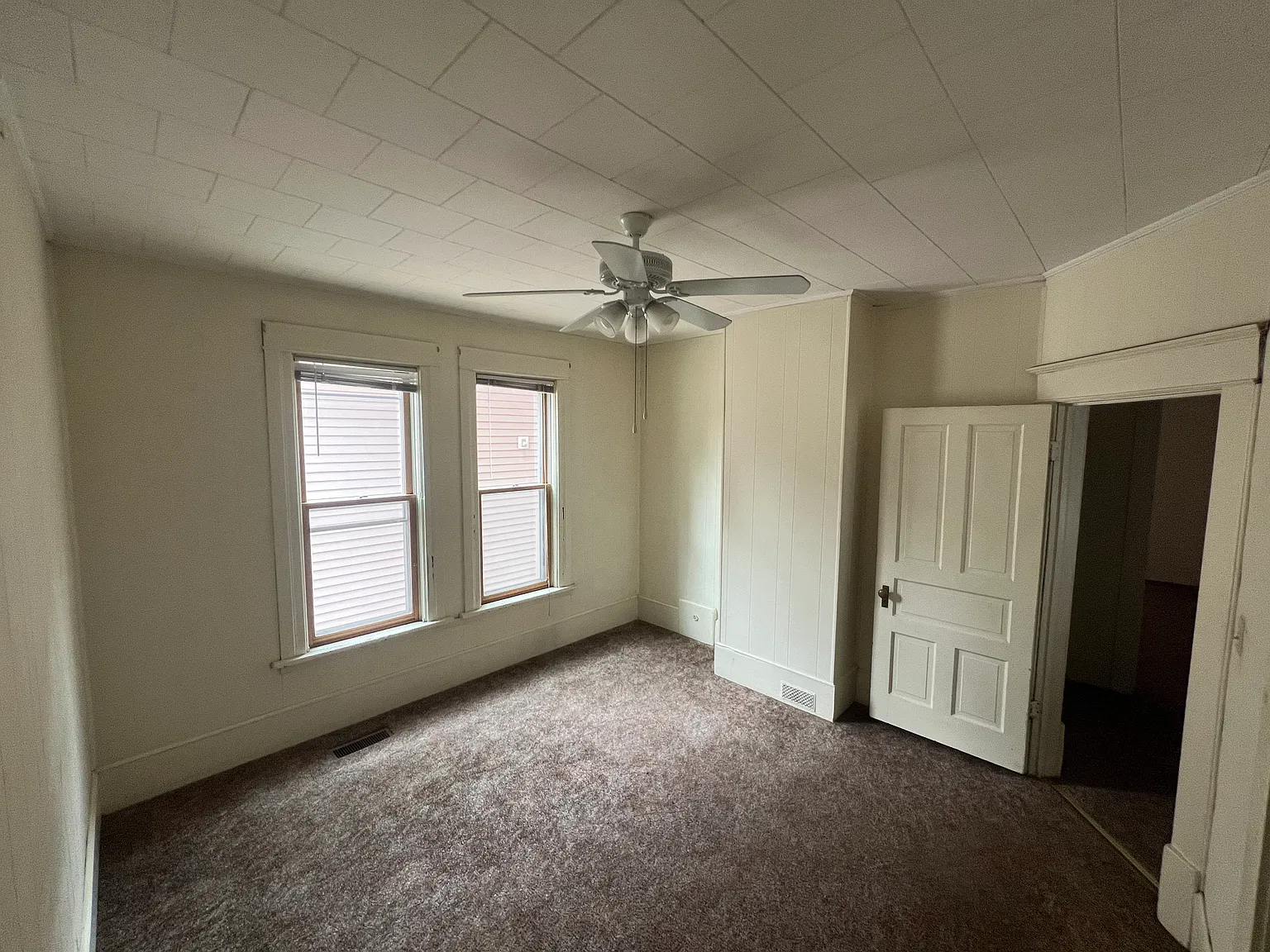 2 bed, $995 — Photo 3