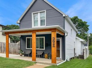 2611 S Paxton St, Sioux City, IA 51106