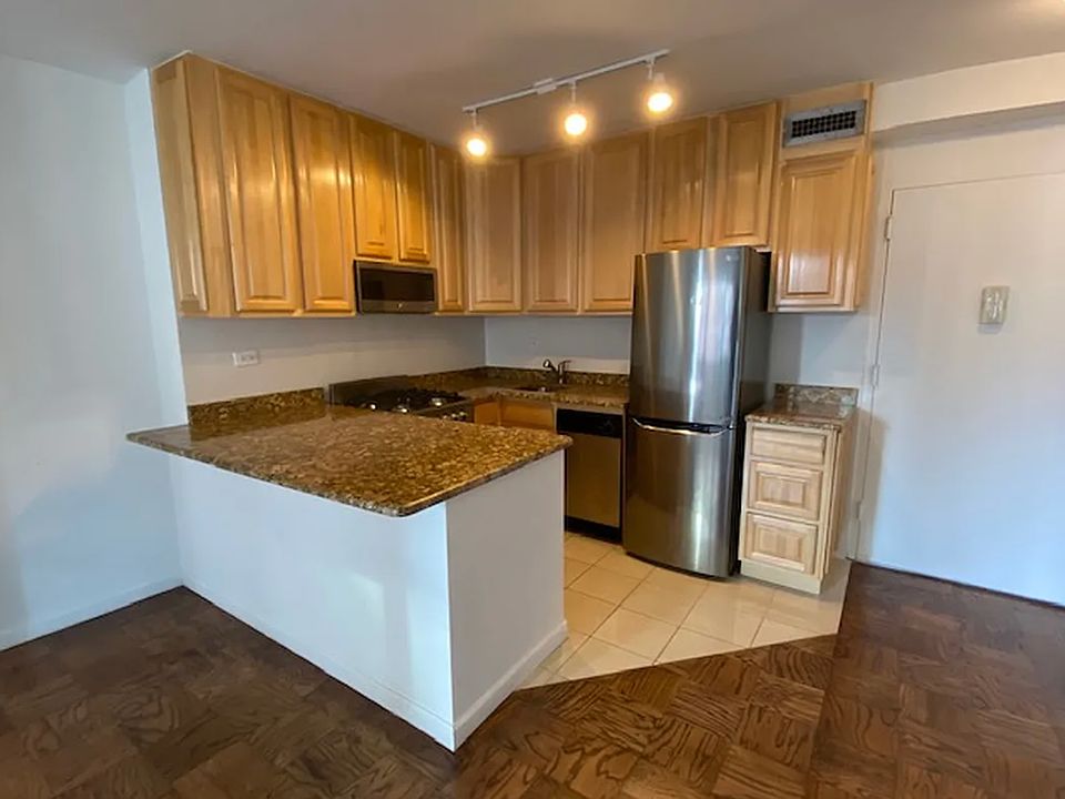 1st image of 300 W 55th St APT 19H
