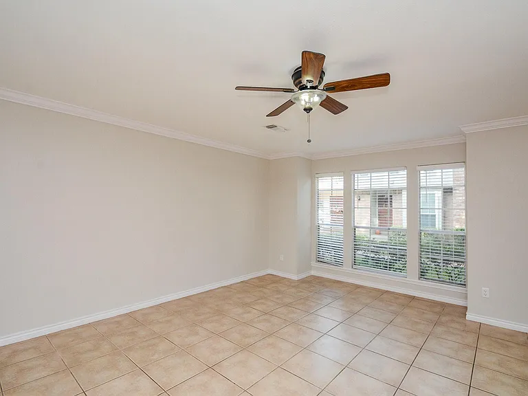 13282 Trail Hollow Dr — Photo 10