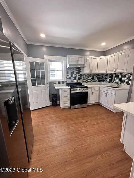 5th image of 1226 Pleasant Street