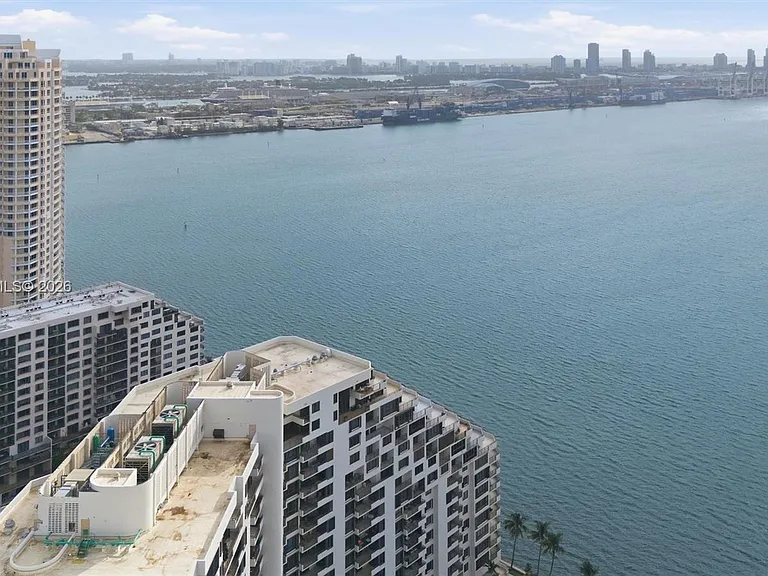 520 Brickell Key Dr #A1615 — Photo 4