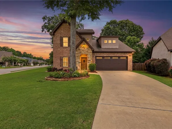 1230 Weatherford St, Auburn, AL 36830