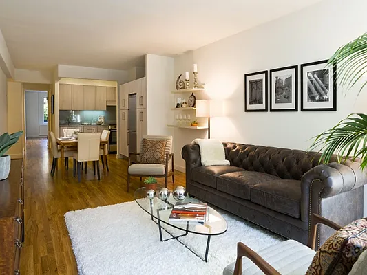 Rented by Stonehenge NYC LLC | media 22