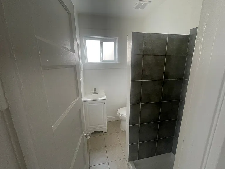 3403 San Leandro St — Photo 8