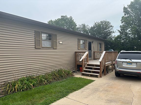 2nd image of 17 Cedar Ln
