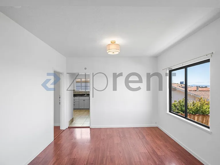 444 Lux Ave — Photo 8