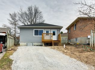 141 Lillian Cres #NH, Barrie, ON L4N5X5