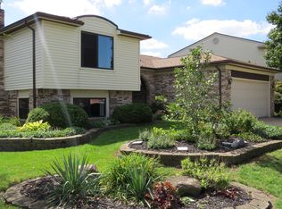 45309 Rector Dr, Canton, MI 48188