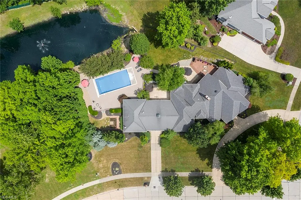 24510 Cornerstone photo 1