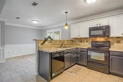 1891 Portview Dr — Photo 25