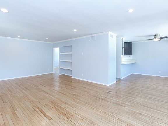 5th image of 1539 N Laurel Ave APT 306