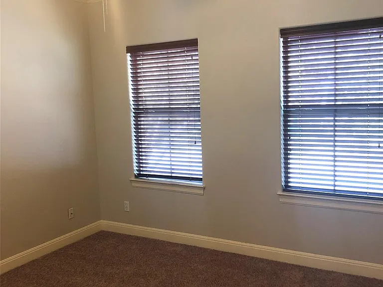 5315 Duval St #A — Photo 11