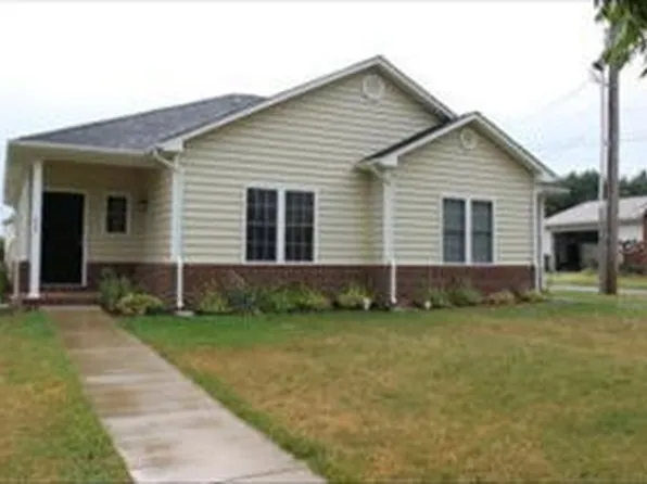 405 S Broad St, Salem, VA 24153