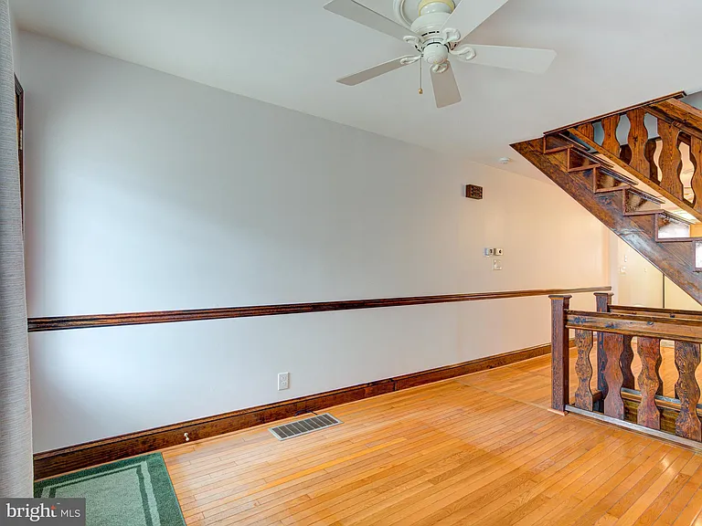 2250 Ritter St — Photo 4