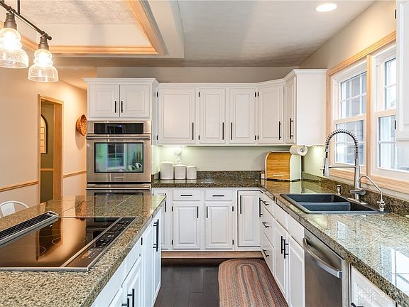 4th image of 4471 Erica Ct