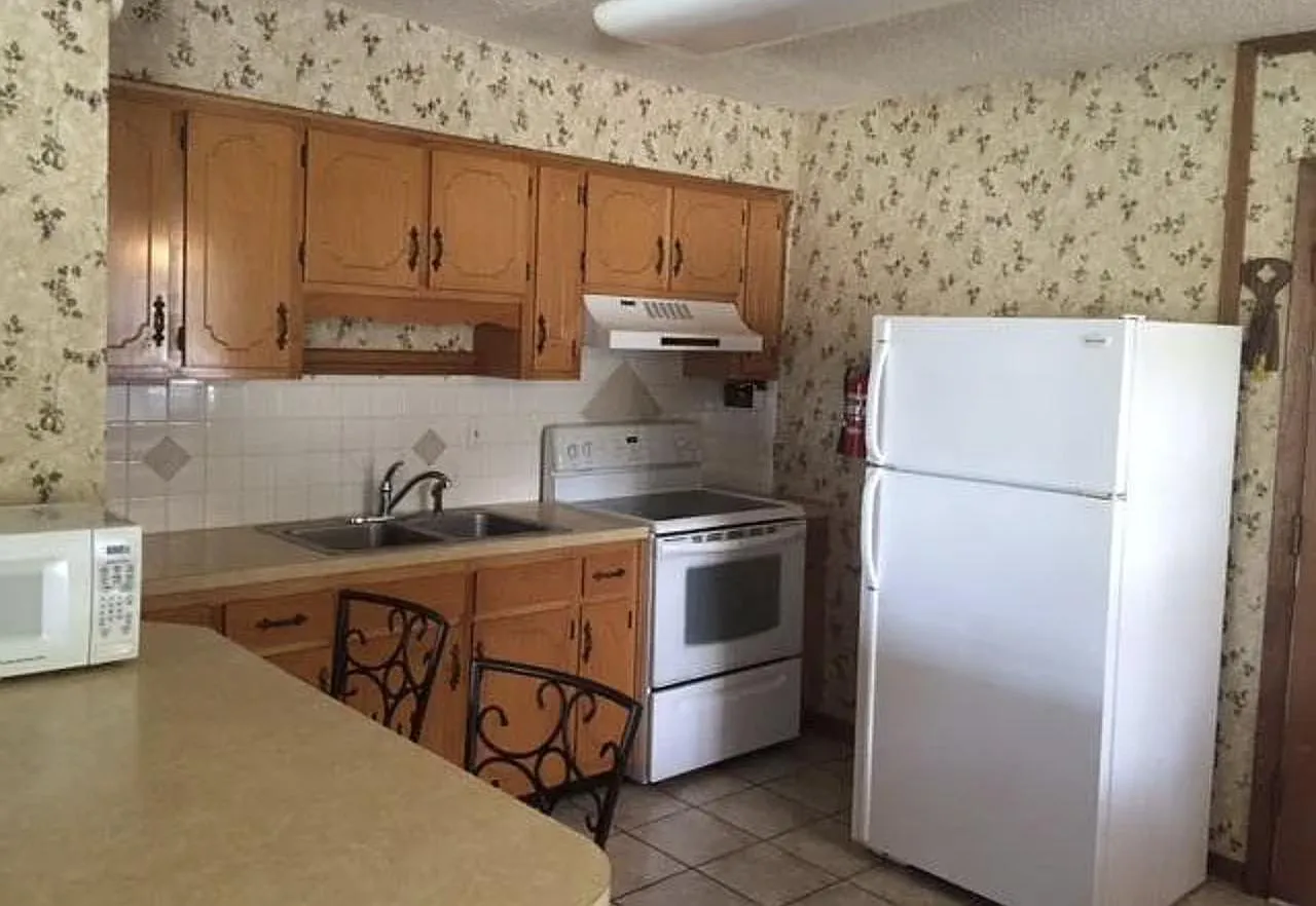 2 bed, 1062 sqft, $1,450 — Photo 3