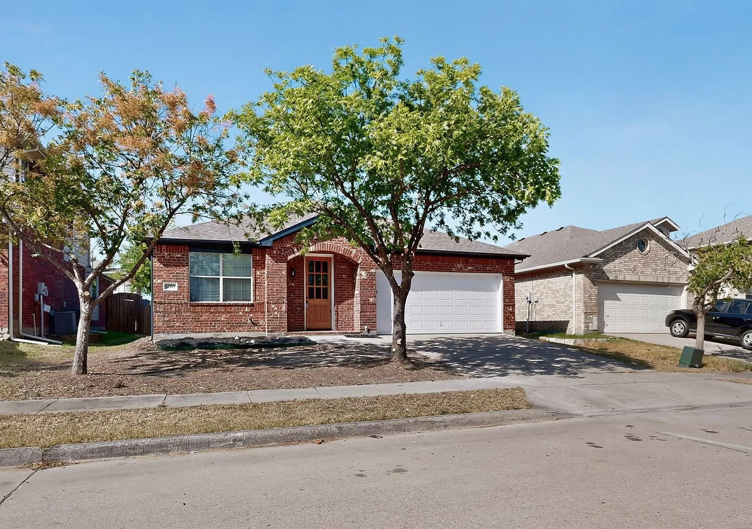 Renovated Gem In Little Elm — Photo 4