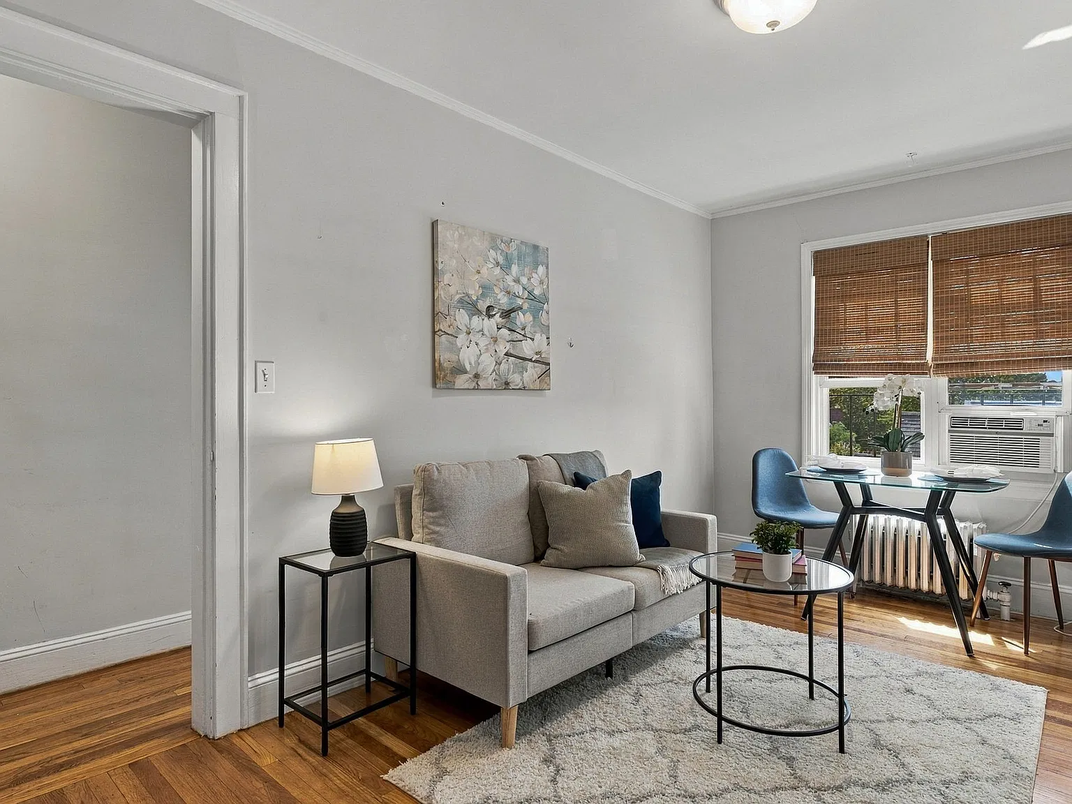 Studio, 450 sqft, $2,500 — Photo 3