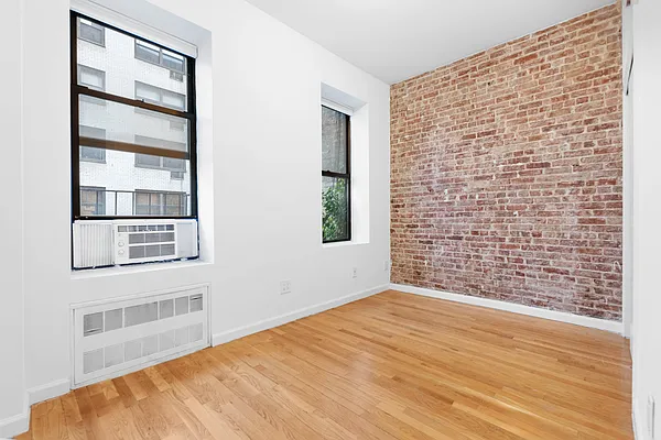 Rented by REAL New York | media 2