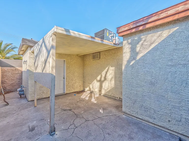 3912 Torsby Pl — Photo 11