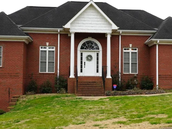 912 Dogwood Dr, Fayetteville, TN 37334