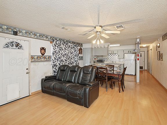 4th image of 112 E Cactus St