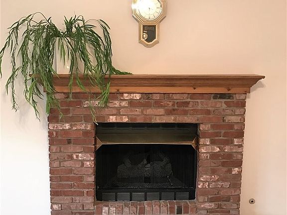 5th image of 4115 Stillwood Dr