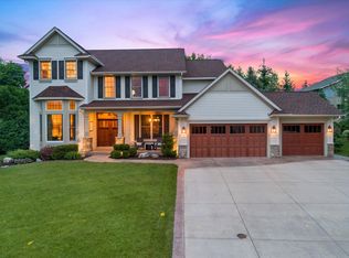 19044 Inndale Dr, Lakeville, MN 55044