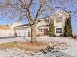 1831 Quail Dr, Shakopee, MN 55379