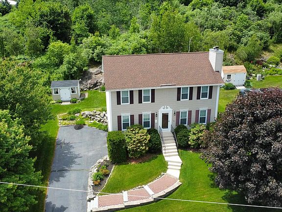 4th image of 48 Lynwood Ln
