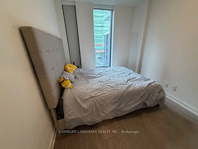 25 Richmond St E #408 — Photo 14