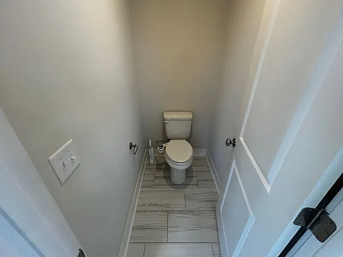 137 Foxhall Dr — Photo 16