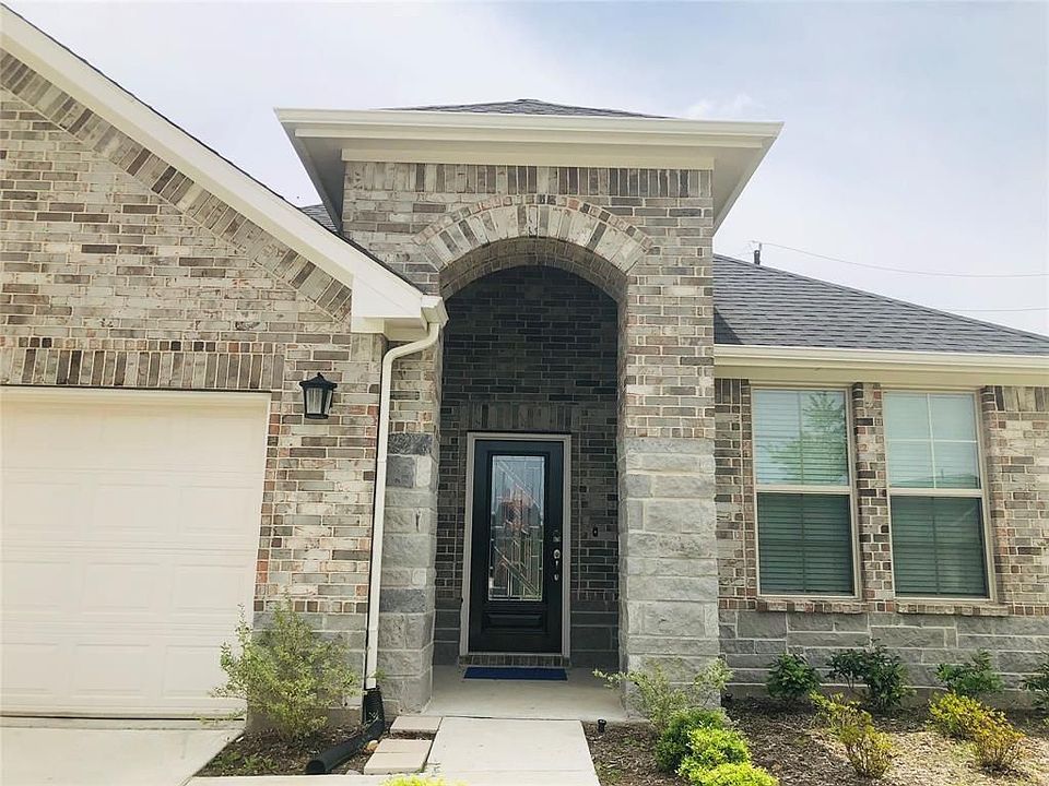 1st image of 31243 Conover Dr