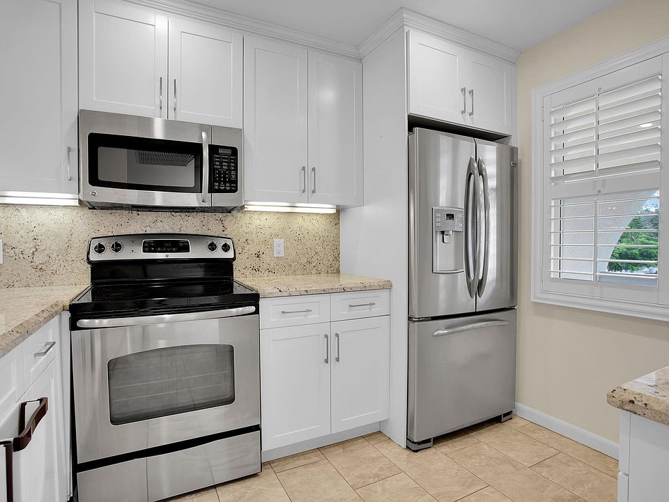 1st image of 2708 Nassau Bend #A2