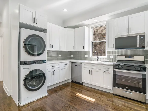 2826 N Rockwell St APT 2, Chicago, IL 60618