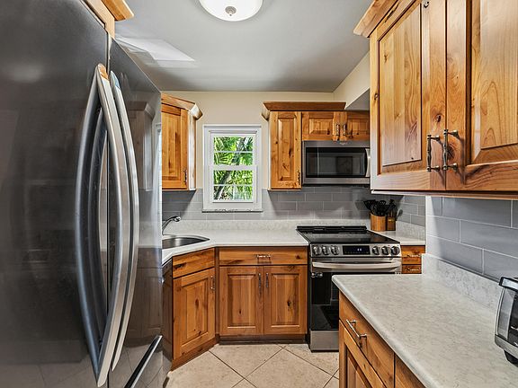 4th image of 1919 SW Palm City Road #10f