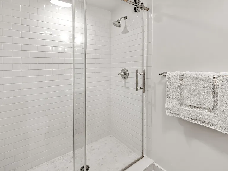 20 Robinson Rd — Photo 15
