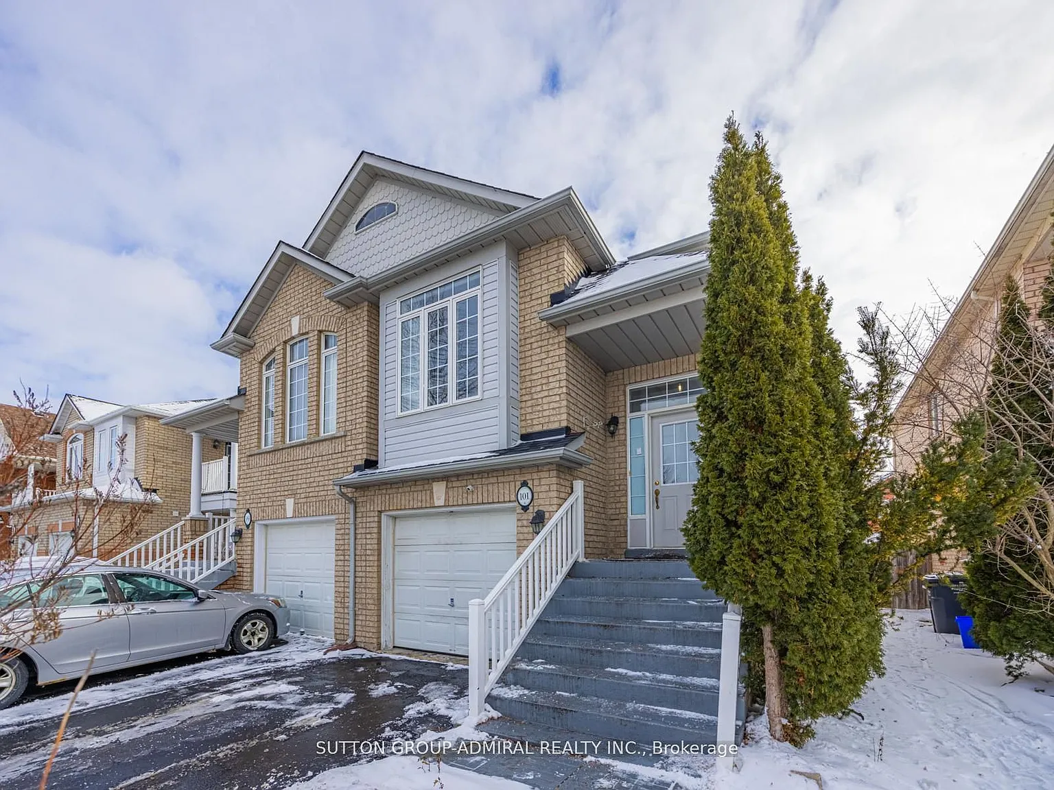 101 River Rock Cres photo 1