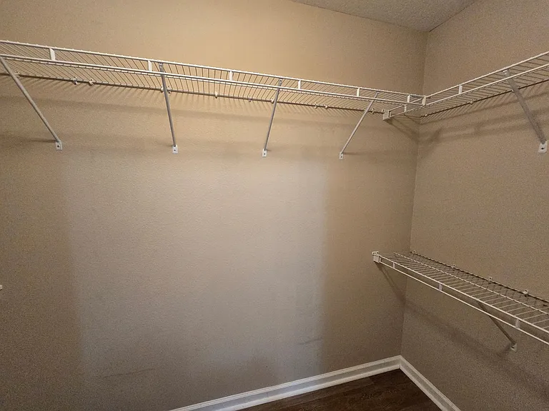 3215 Shelby Dr — Photo 11